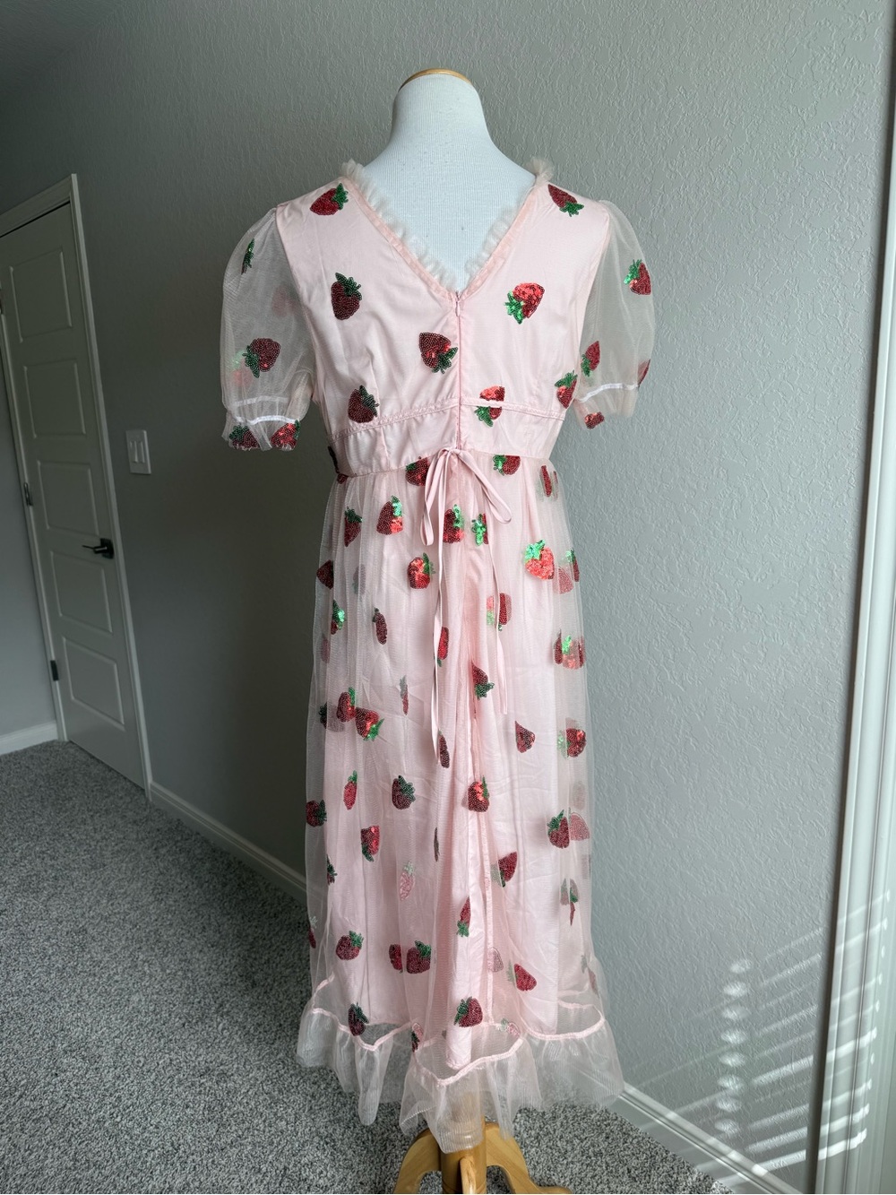 Strawberry Sequin Midi Dress - Picture 7 of 8